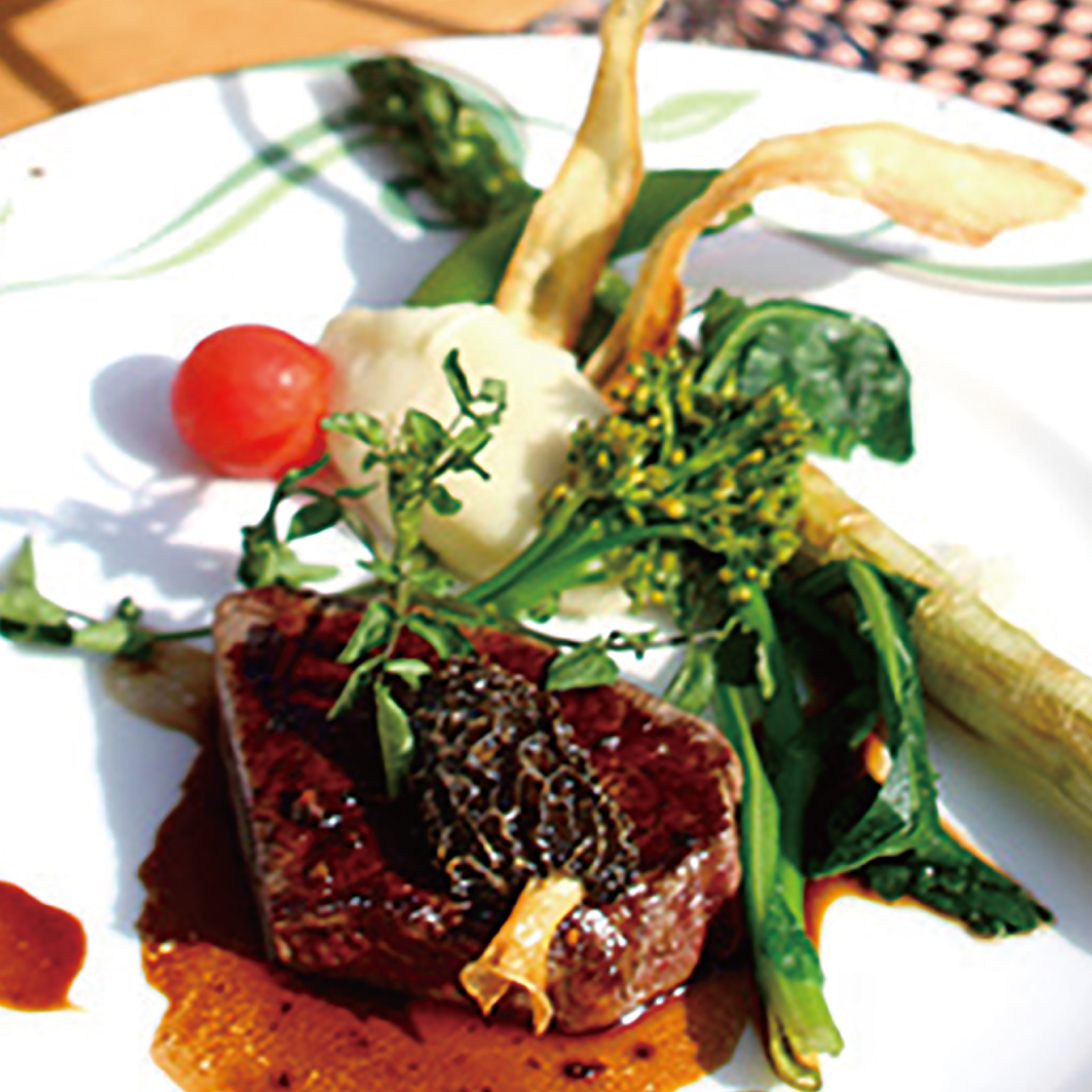 Cafe ＆ Restaurant クローバーボヌール